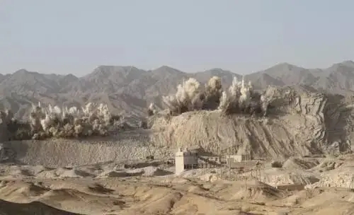 現(xiàn)在開采礦山都在用什么設備？